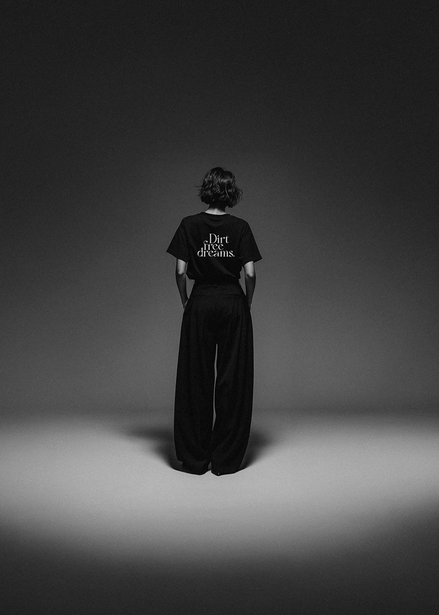 Dirt Free Dreams - Tee (Oversized)